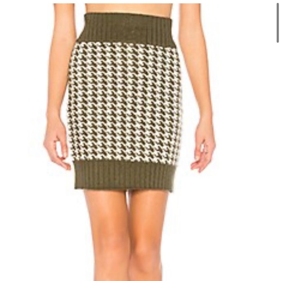 Tularosa Marci Sweater Skirt & Top - Picture 2 of 3